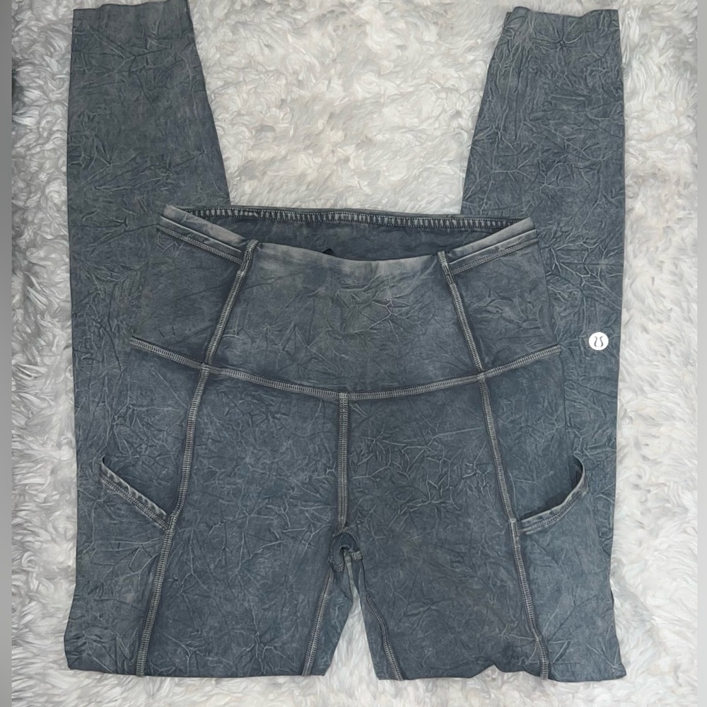 Limited 💓Fast and Free high rise crop 19” - Picture 2 of 4